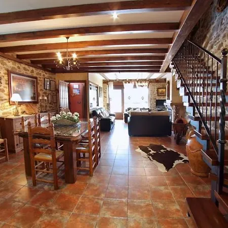 Holiday home Sandra La Carrera